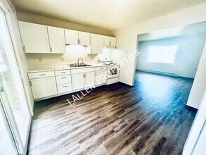 Building Photo - 113 Gold Strike Dr