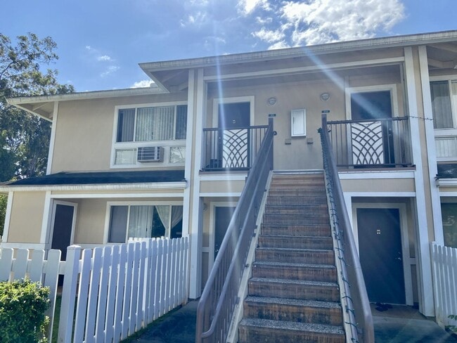 Foto del edificio - 3 bedroom 2 bath Townhome Mililani Mauka G...