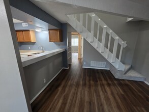 Building Photo - 3320 W 8th St
