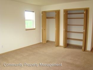 Foto del edificio - 1471 SE Willow Dr