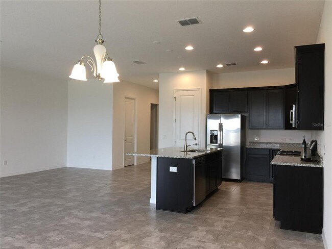 Building Photo - 9169 Carmela Ave