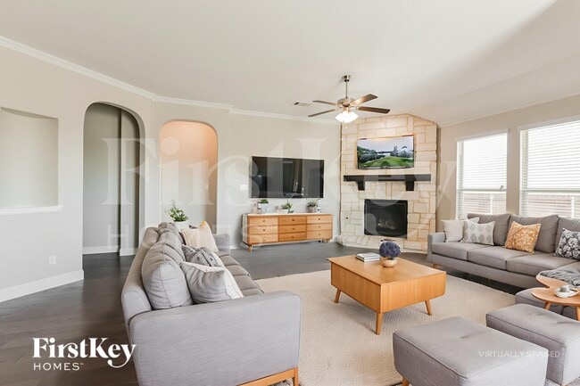 Building Photo - 4041 Honeyapple Way