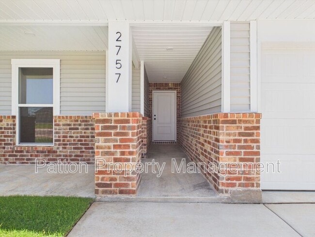 Foto del edificio - 2757 Paisley Rd