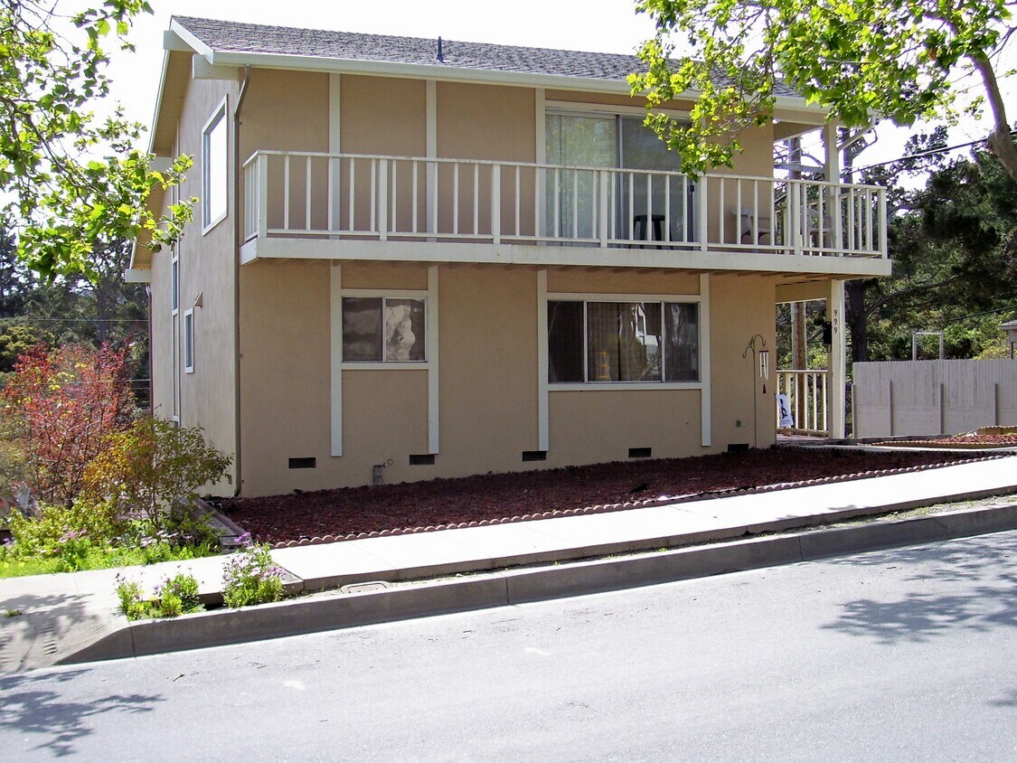 Primary Photo - 999 Jefferson St