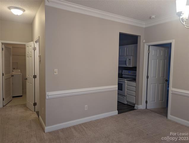 Building Photo - 4717 Cottage Oaks Dr