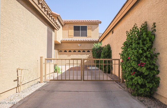 Foto del edificio - 1950 W Park Pl