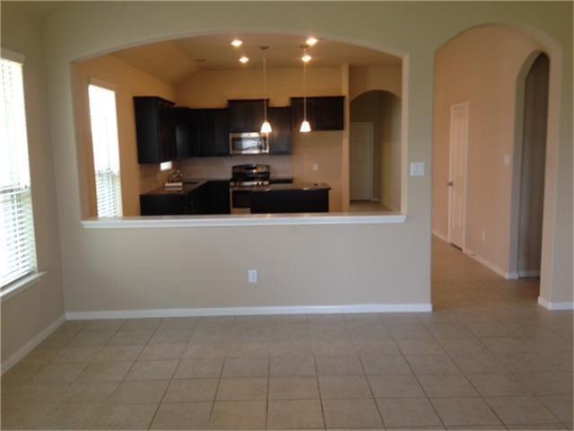 Foto del edificio - 330 Kendall Crest Dr