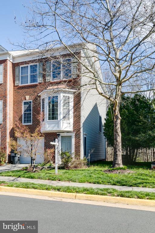 Foto del edificio - 13716 Maple Sugar Ln