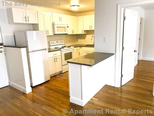 Photo - 134 Summer St Apartment