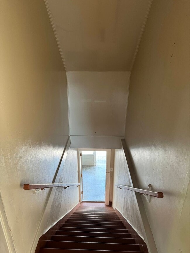 Photo - 2 Bedroom in Triplex Near Downtown and Campus Apartment