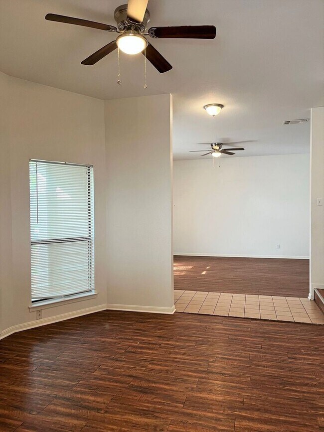 Foto del edificio - 3 br, 2 bath House - 3431 River North Dr