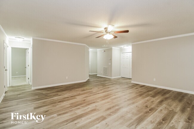 Building Photo - 5200 Orchard Ridge Ln