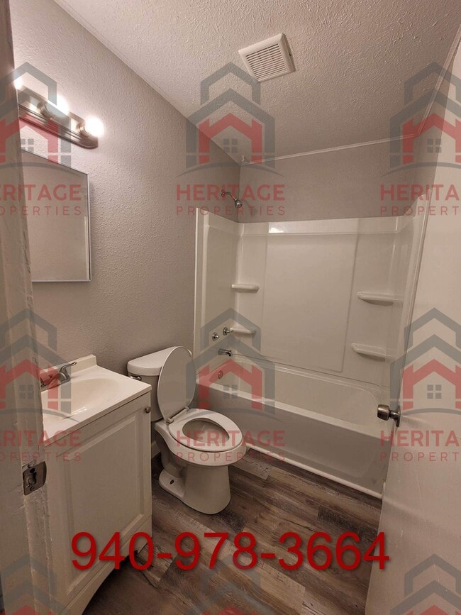 Foto del edificio - 2608 Wooddale Ave