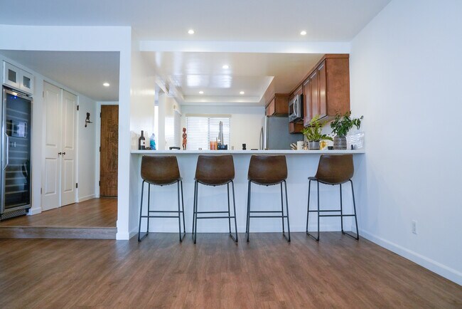 Foto del edificio - 4835 E Anaheim St