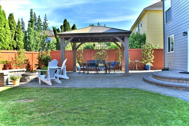 Building Photo - 14000 SE 118th Dr