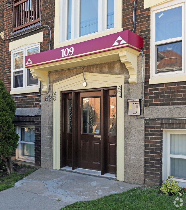 Photo du bâtiment - Balsam Apartments