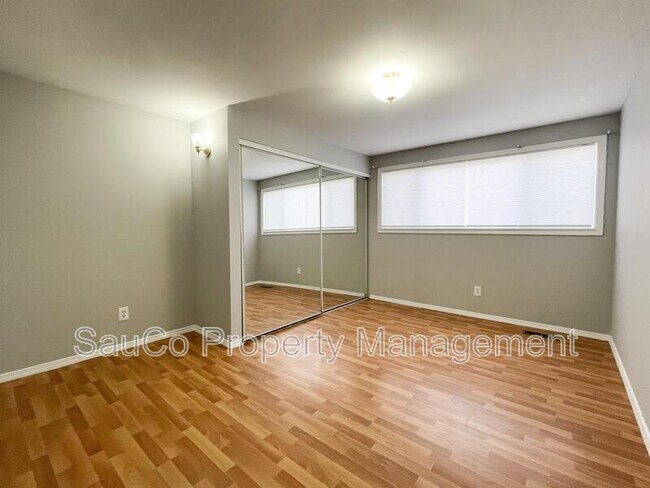 Foto del edificio - 1734 NE Bryant St