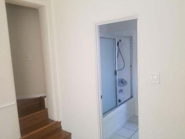 Foto del edificio - 212 S Moreno Dr