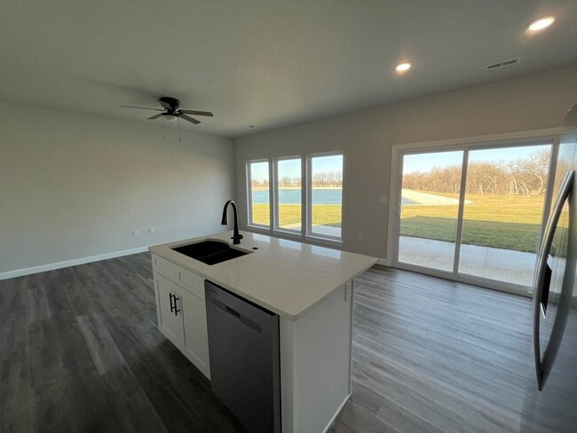 Building Photo - 73 SE 361st Rd