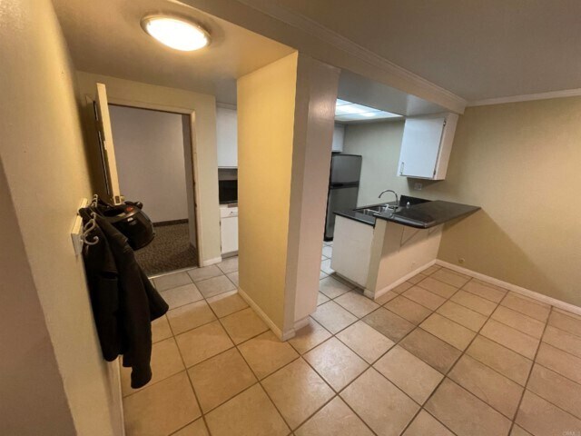 Building Photo - 10699 San Diego Mission Rd