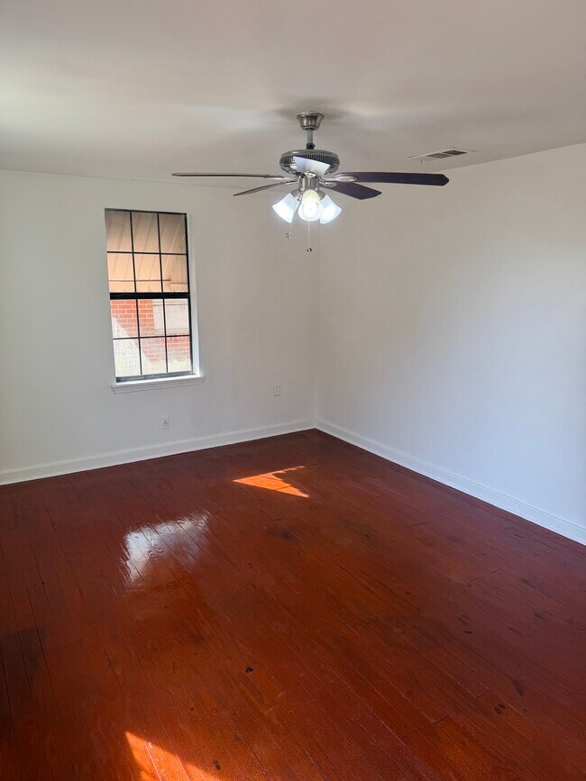 Foto del edificio - 54 Oakland St