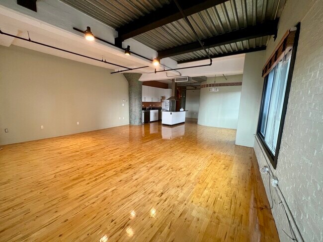 SALA DE ESTAR - 210 Lincoln St