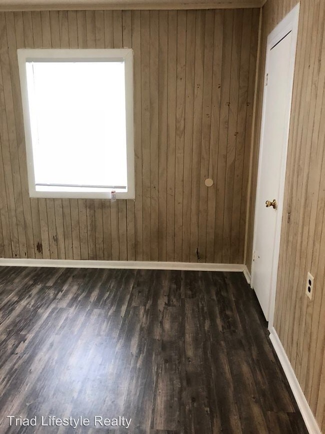 Foto del edificio - 2218 Ridgecrest Dr