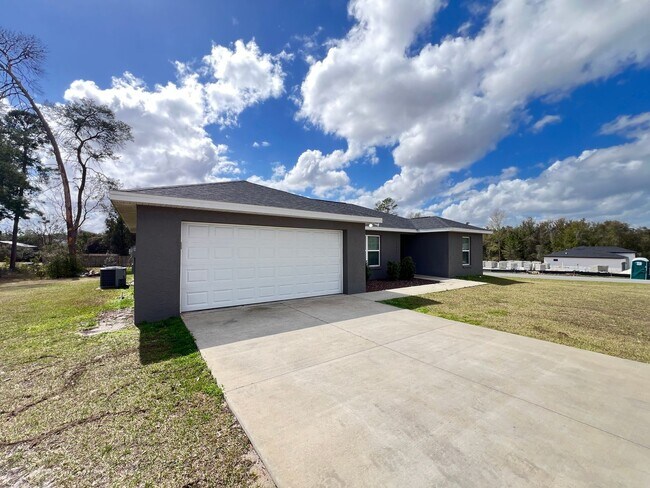 Building Photo - AWESOME 3 BD/2BA Home in Ocala!! Ready for Move-In