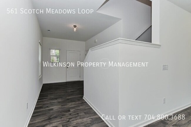 Foto del edificio - 561 Scotch Meadows Loop