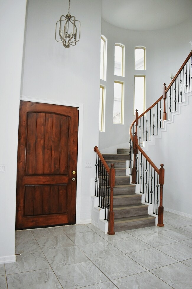 Foto del edificio - Duke Ave