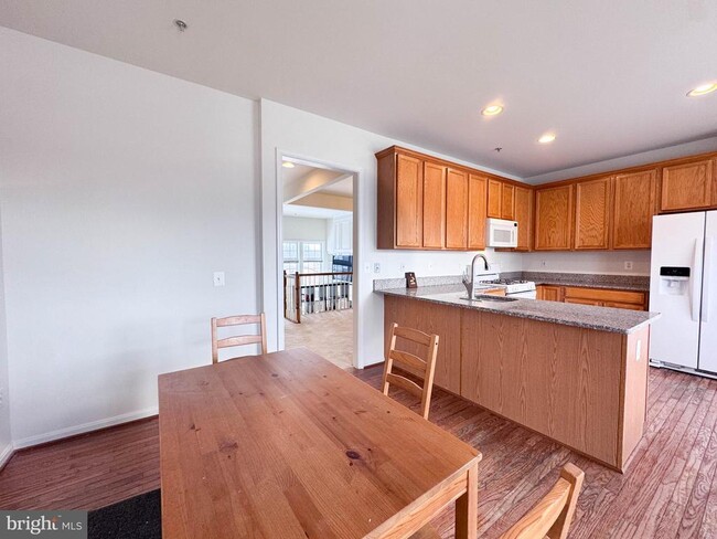 Foto del edificio - 1682 White Oak Vista Dr