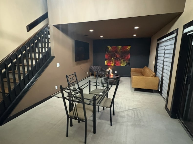 Photo - 6259 NW 171st St (Hialeah, FL)