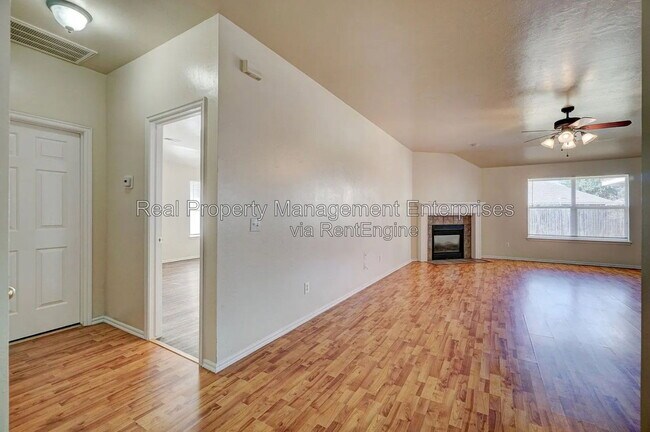 Foto del edificio - 1921 NW 173rd St