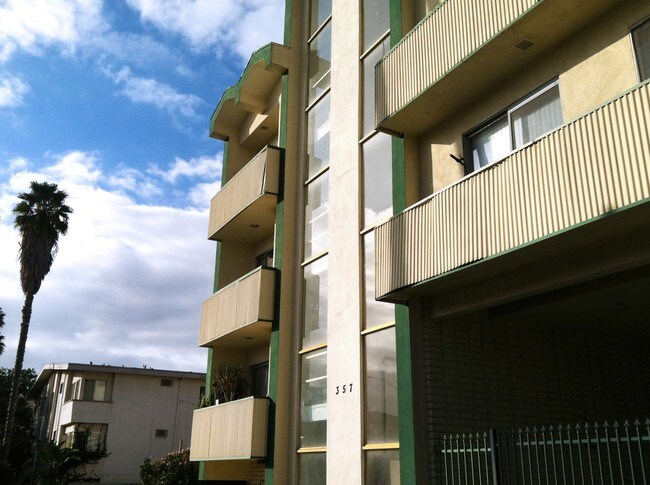Building Photo - Choi Chul Apartments