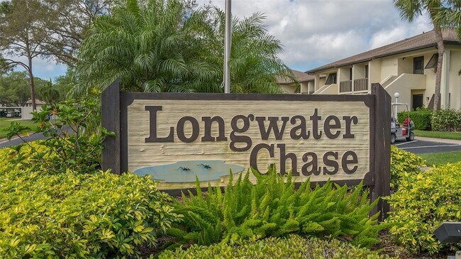 Foto del edificio - 4620 Longwater Chase