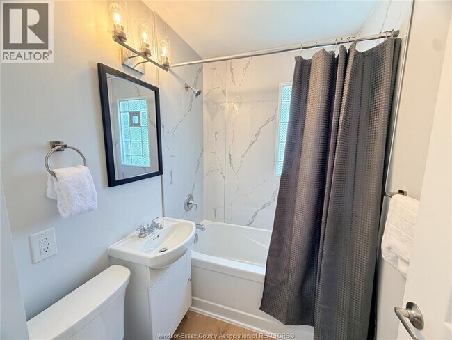 Photo du bâtiment - 1651 Aubin Rd