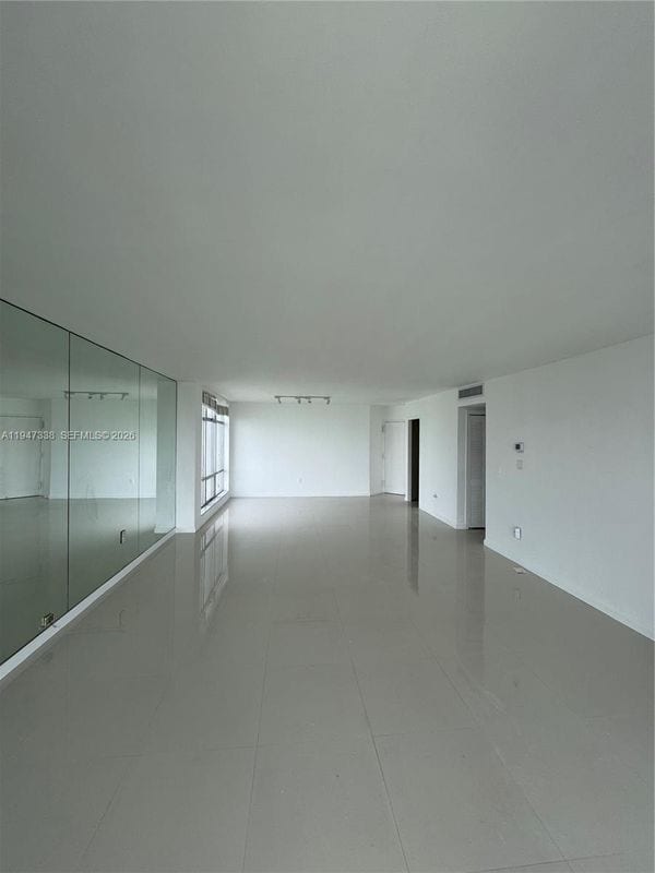 Building Photo - 5750 Collins Ave