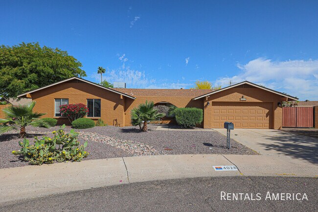 Building Photo - 4028 W Angela Dr