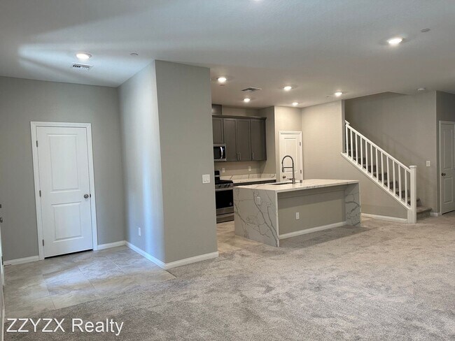 Foto del edificio - 3 br, 2.5 bath House - 515 Sonoma Range St.