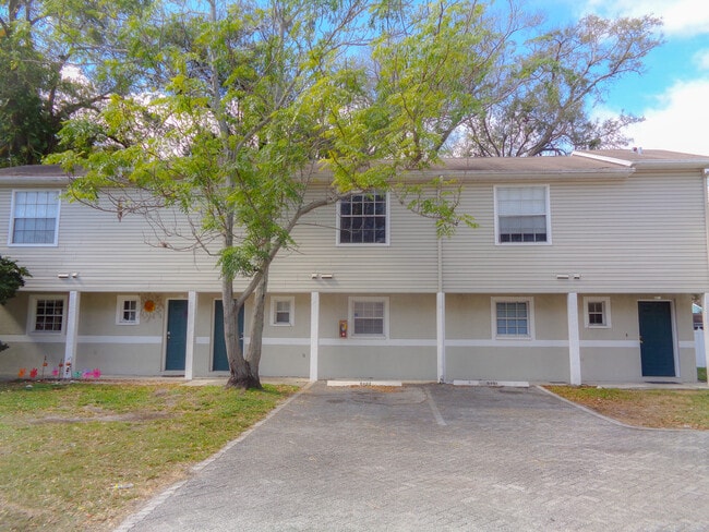 Building Photo - 3607 W Idlewild Ave