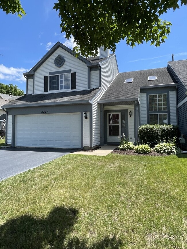 Building Photo - 4440 Larkspur Ln