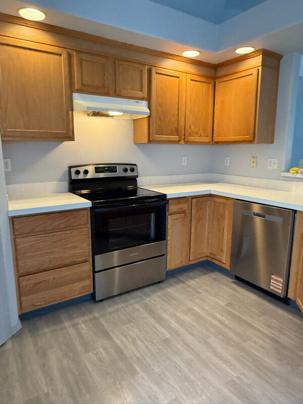 Foto del edificio - 607 Meadowbrook Dr