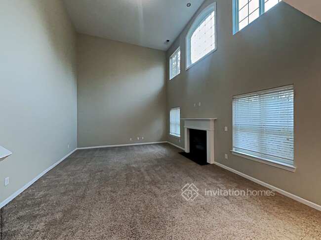 Building Photo - 9361 Opal Dr
