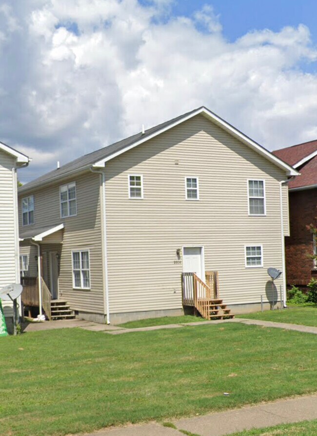 Townhome for rent - 2514 3rd Ave