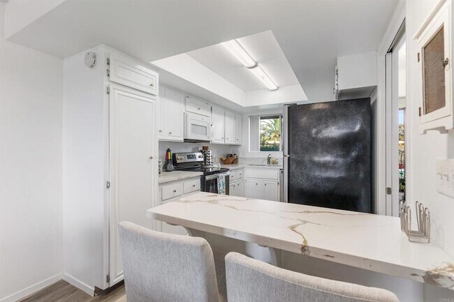 Foto del edificio - 2475 Jefferson St