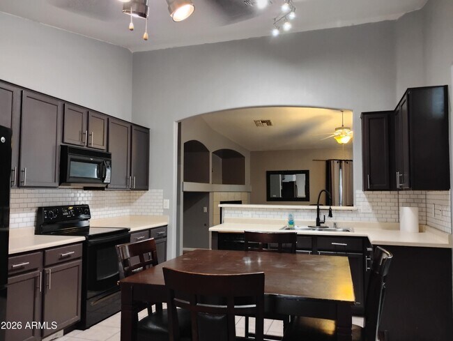 Foto del edificio - 6238 S Cottonfields Ln