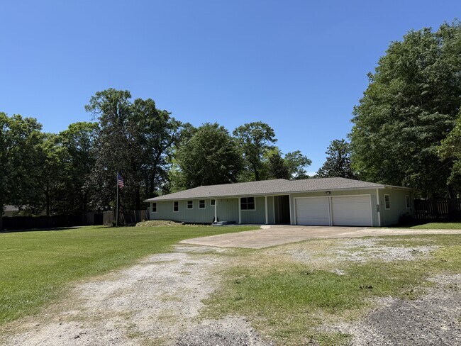 Foto del edificio - 165 Dogwood Ln