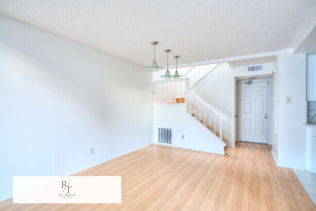 Foto del edificio - 15748 Tetley St
