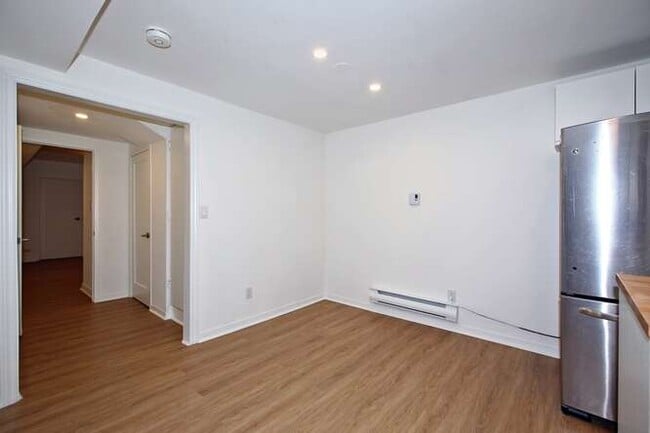 Building Photo - High Park- SPACIOUS Renovated 2/3 Bdr or Den /1Bath $3290/mth incl. Utilities