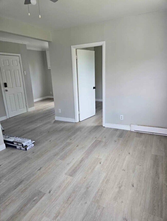 Photo du bâtiment - 15 Courtenay Ave